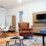Apartment Centre Chic 2/4