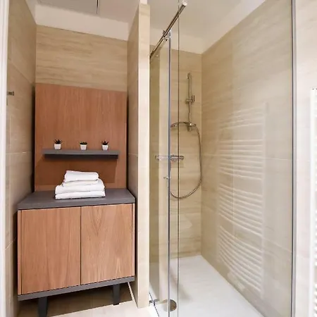 Centre Chic 2/4 * Λιουμπλιάνα