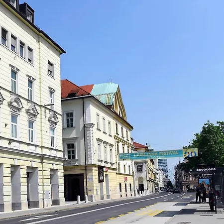 Centre Chic 2/4 Διαμέρισμα *