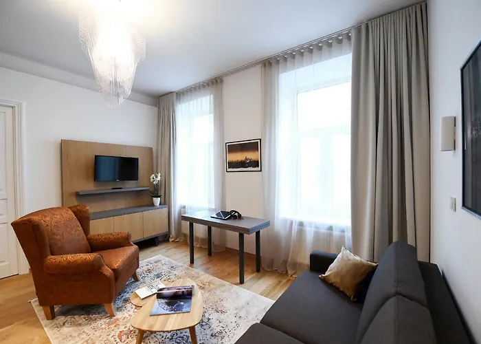 Διαμέρισμα Centre Chic 2/4 *