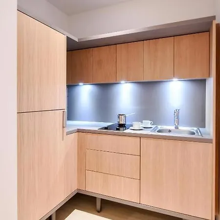 דירה Centre Chic 2/4 *